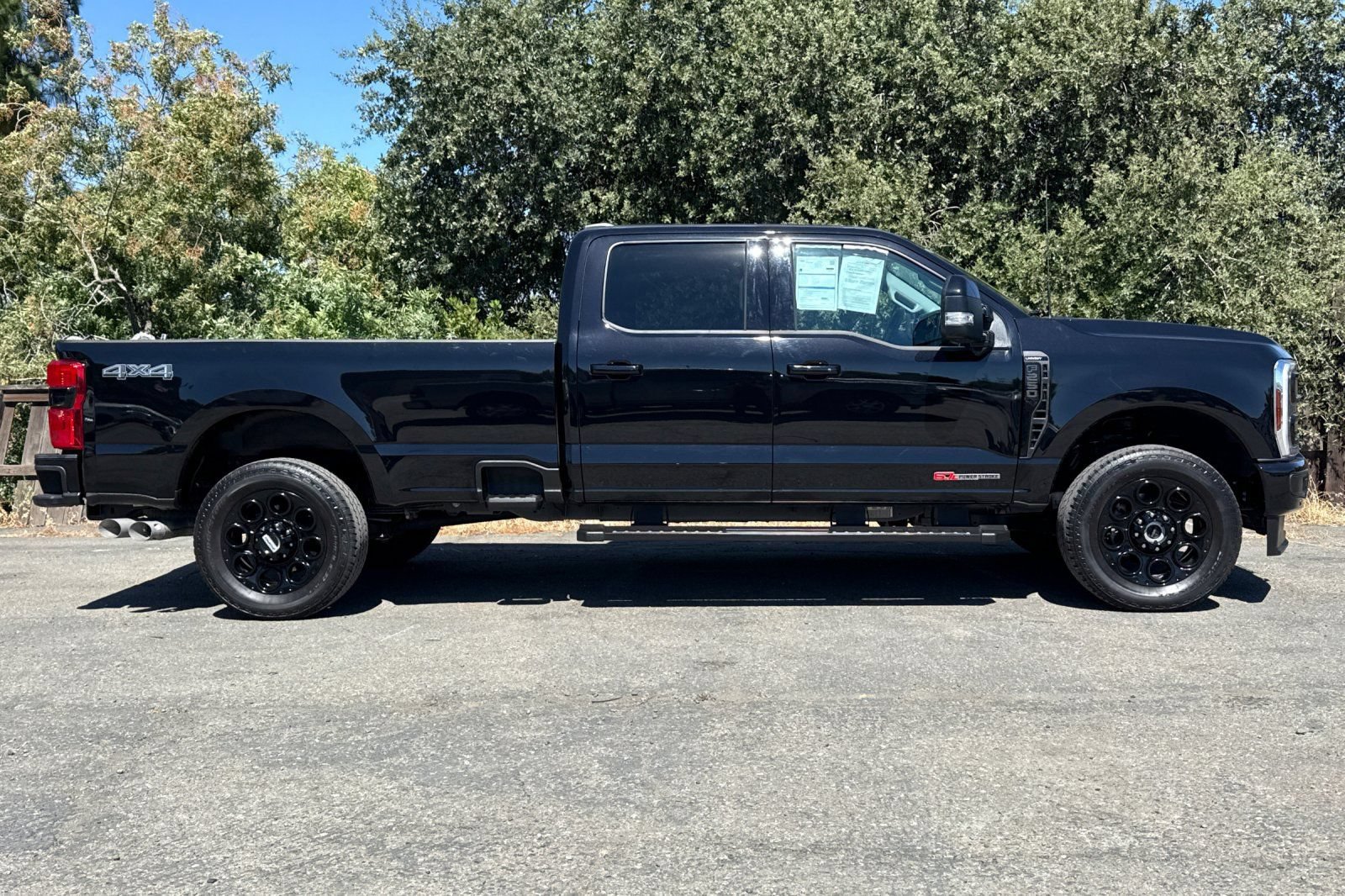 Certified 2024 Ford F250 Lariat w/ Lariat Ultimate Package AWD/4WD image 3