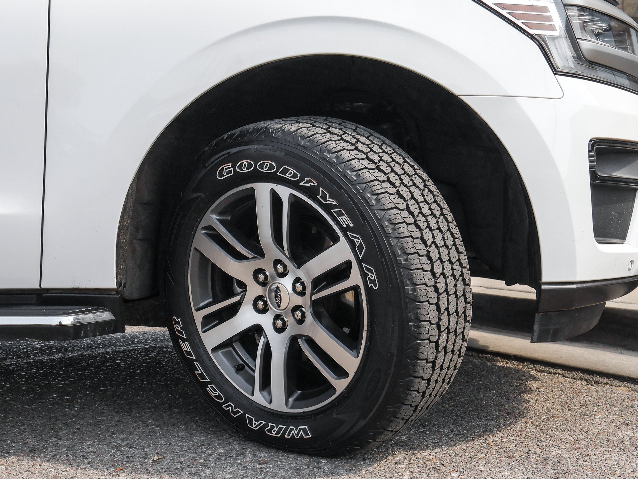 Certified 2023 Ford Expedition XLT AWD/4WD image 13