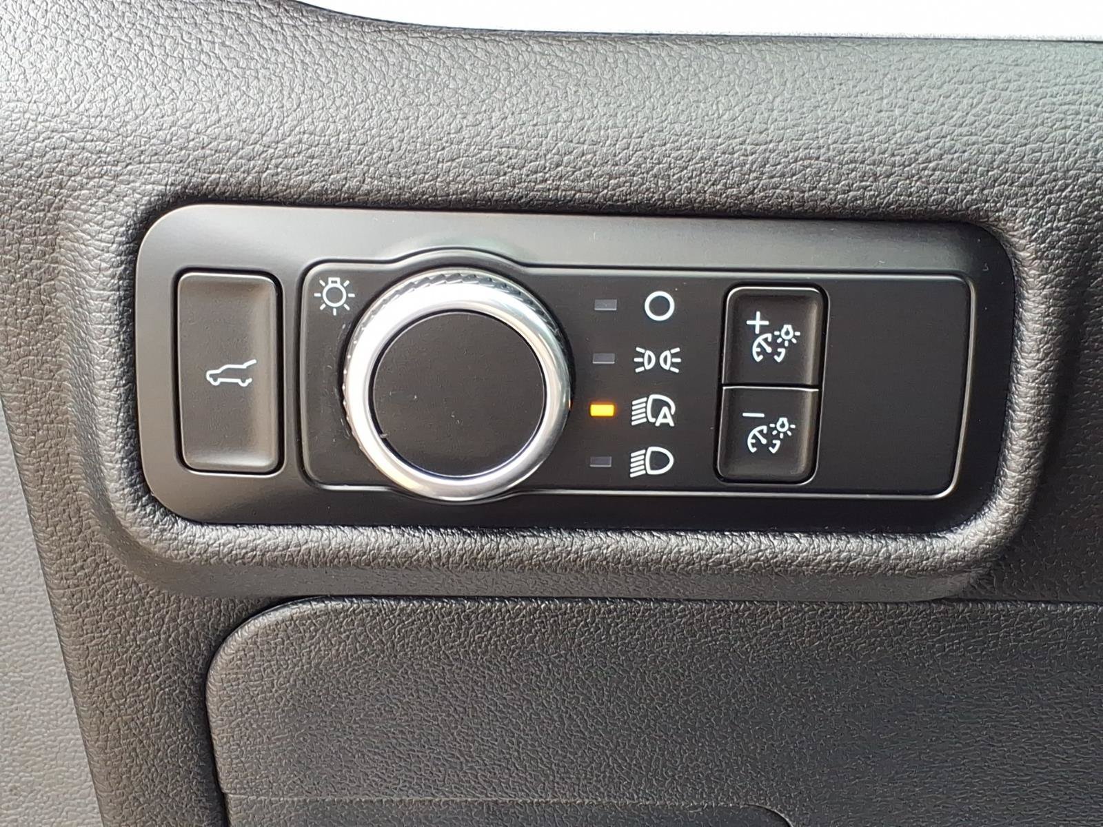 Certified 2023 Ford Explorer XLT AWD/4WD image 18