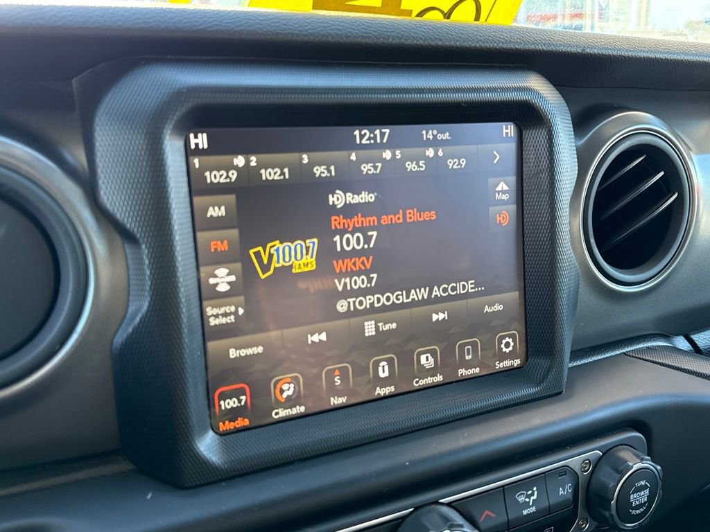 Used 2023 Jeep Wrangler Sport S image 17