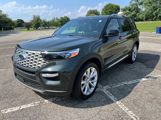 Certified 2023 Ford Explorer Platinum w/ Technology Package AWD/4WD image 5