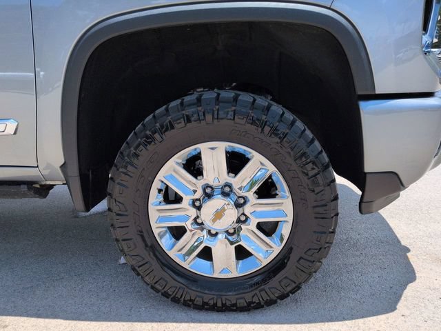 Used 2024 Chevrolet Silverado 2500 High Country w/ High Country Premium Package AWD/4WD image 12