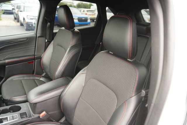 Certified 2023 Ford Escape ST-Line w/ Tech Pack #1 FWD image 10