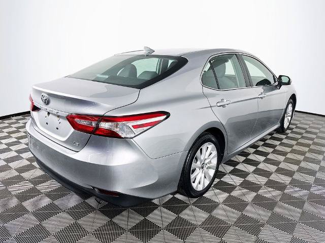 Used 2019 Toyota Camry LE FWD image 7