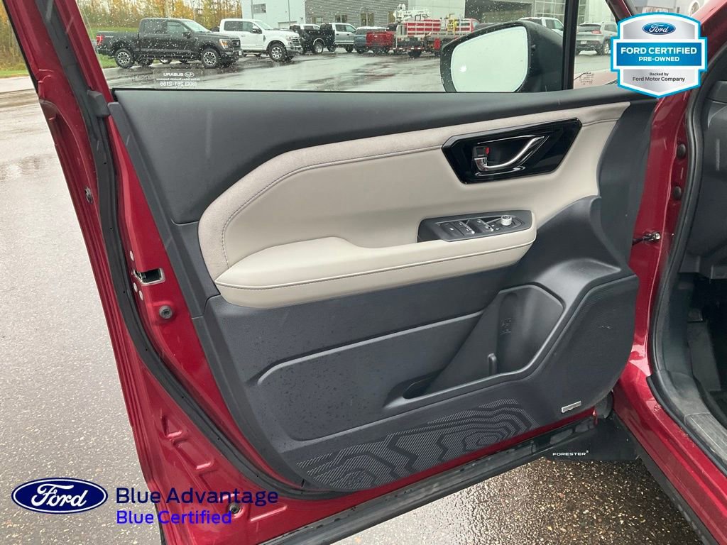 Used 2025 Subaru Forester Limited image 29