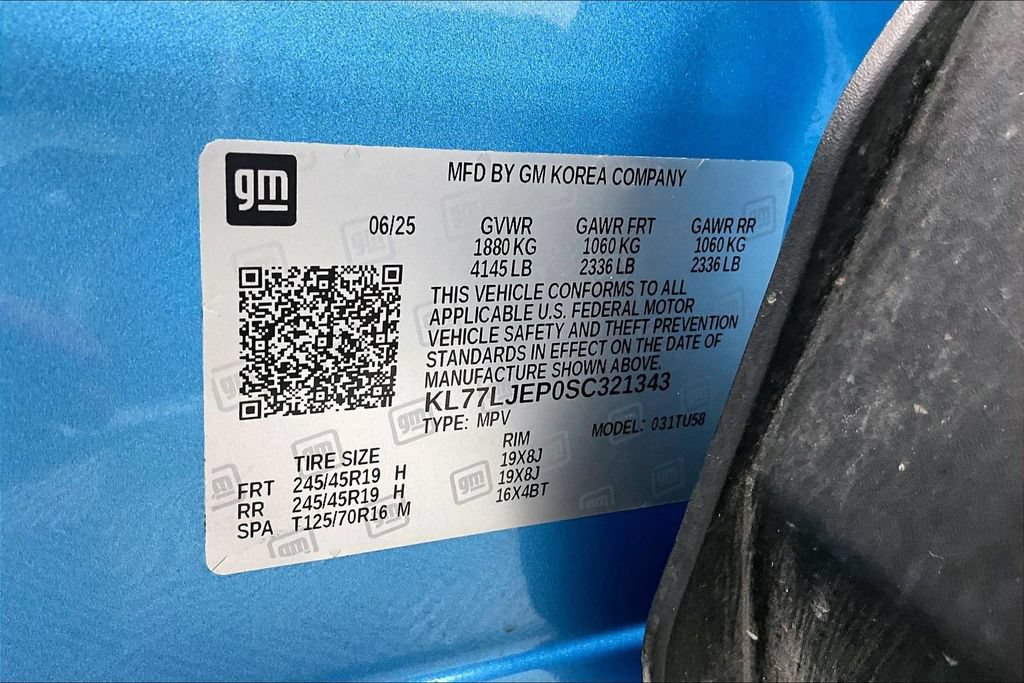 Used 2025 Chevrolet Trax RS w/ Driver Confidence Package FWD image 35