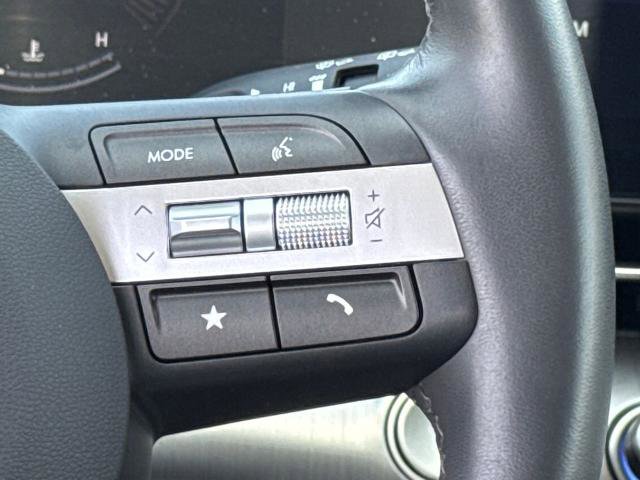 Used 2025 Hyundai Kona SEL FWD image 23
