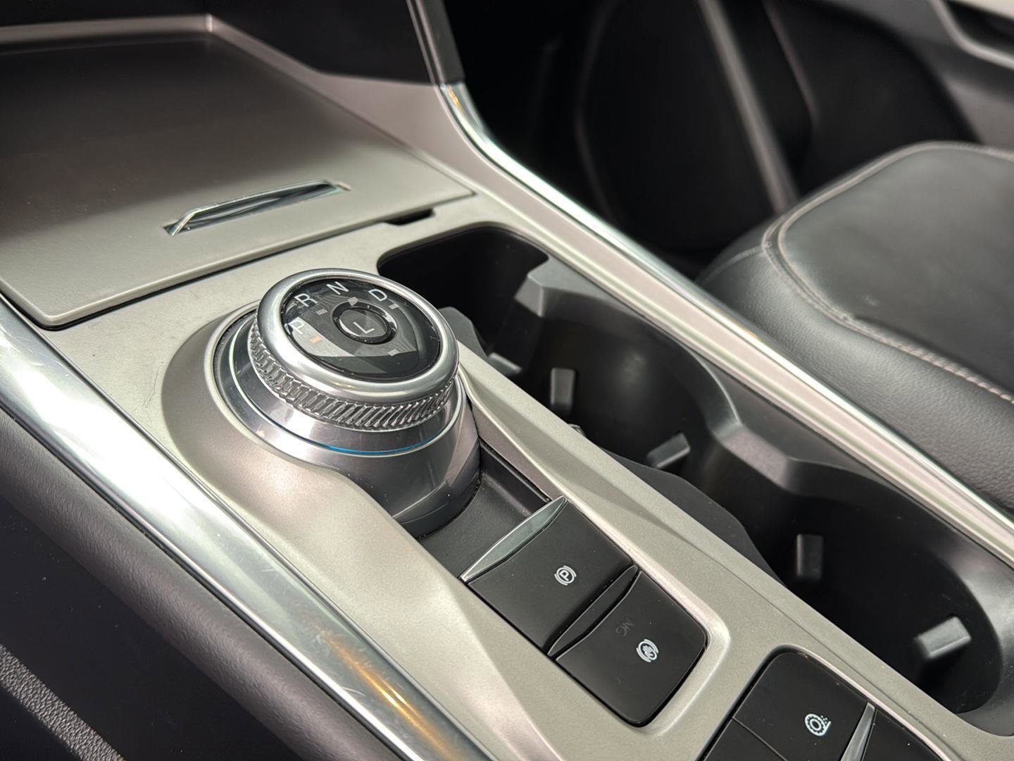 Certified 2022 Ford Explorer Limited w/ Equipment Group 301A image 24