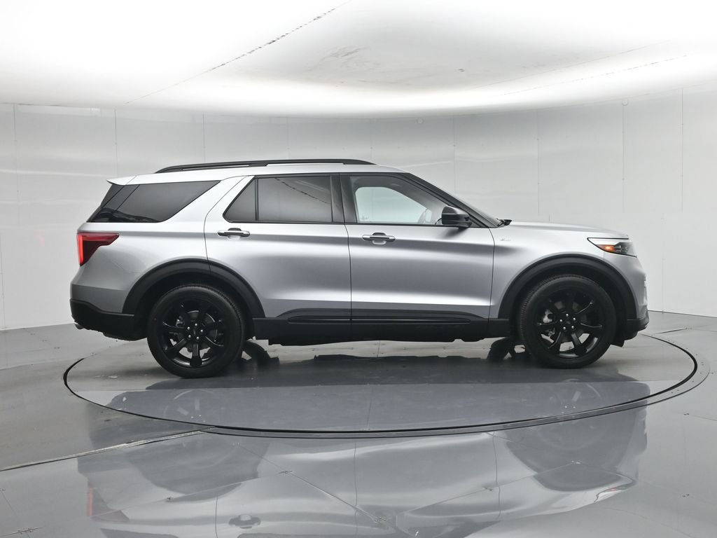 Certified 2023 Ford Explorer ST-Line w/ Class IV Trailer Tow Package RWD image 25