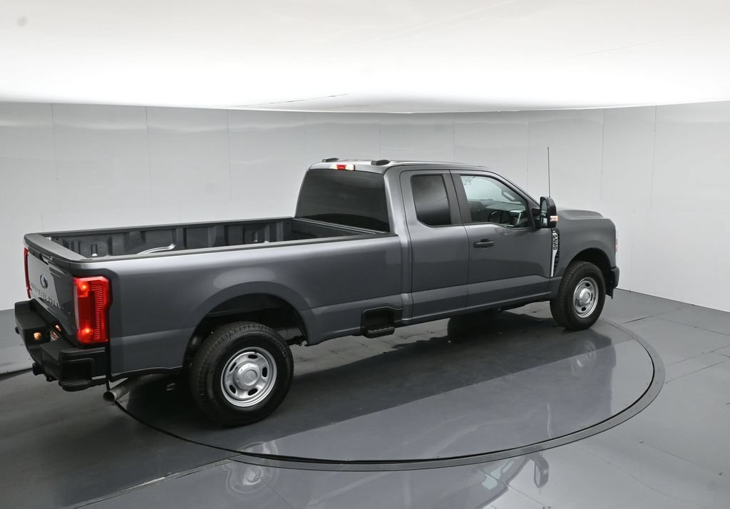 Certified 2025 Ford F250 XL RWD image 41