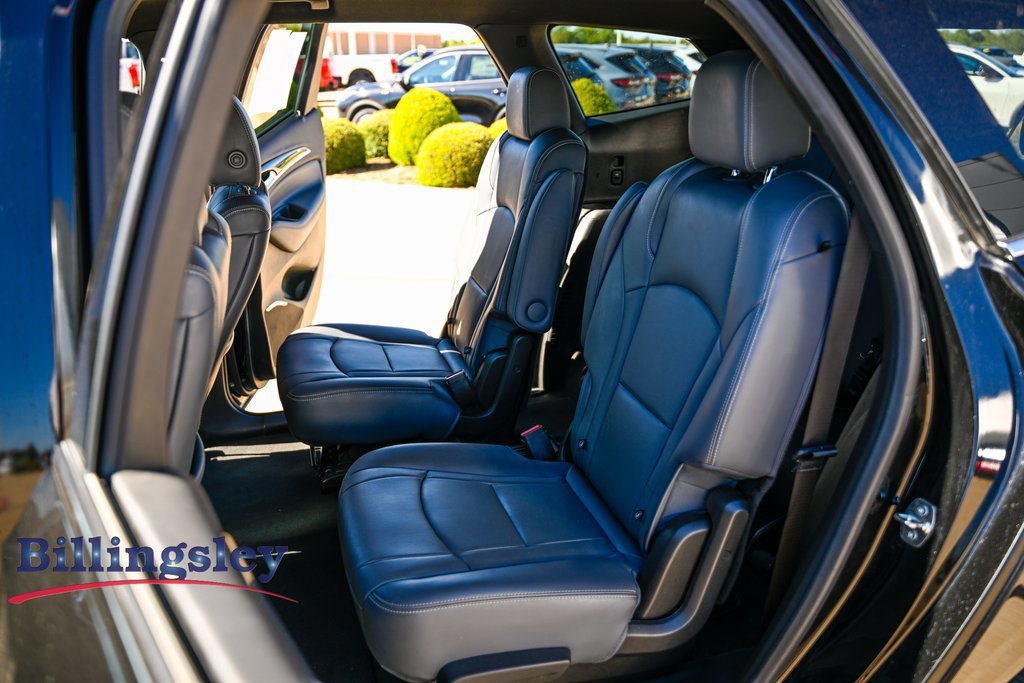 Used 2022 Buick Enclave Essence w/ Experience Buick Package image 11
