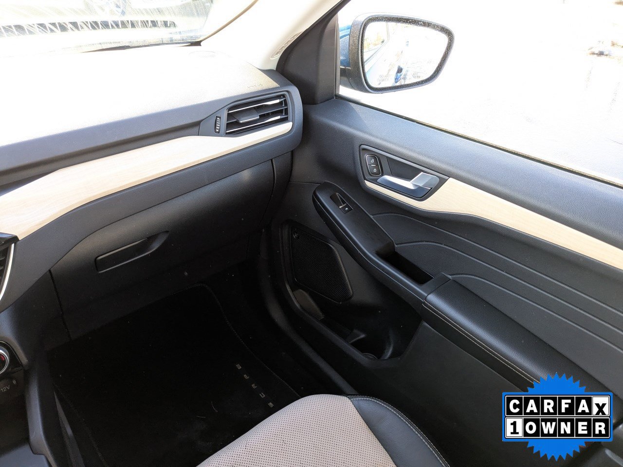 Certified 2022 Ford Escape Titanium w/ Titanium Elite Package image 20