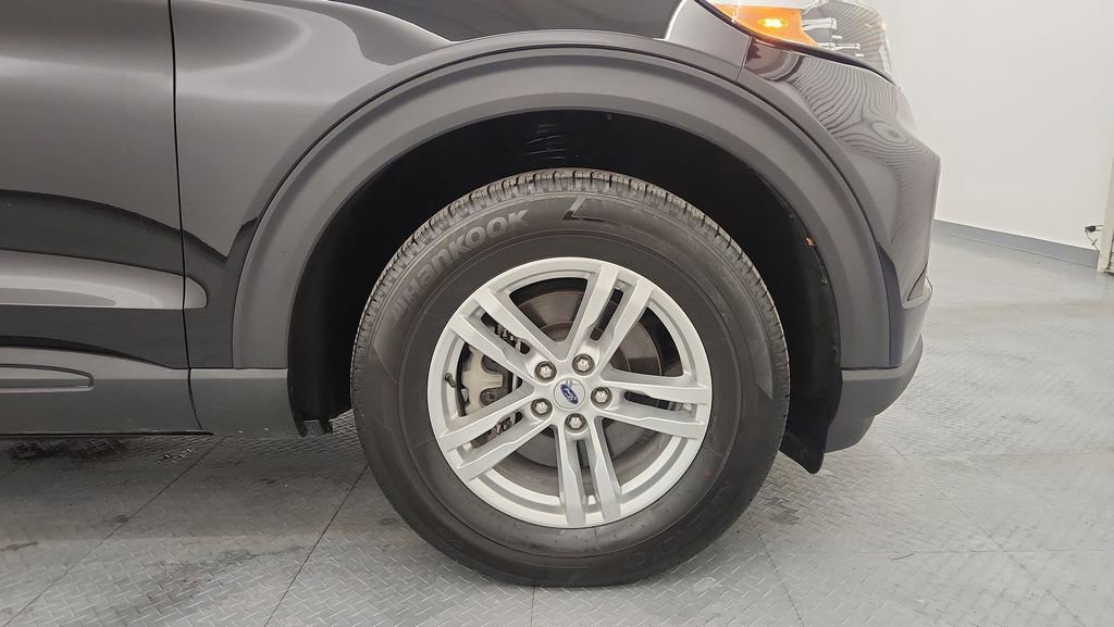 Certified 2023 Ford Explorer XLT image 24