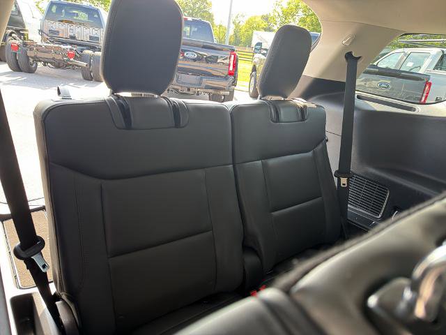Certified 2025 Ford Explorer Active w/ Active Comfort Package RWD image 14