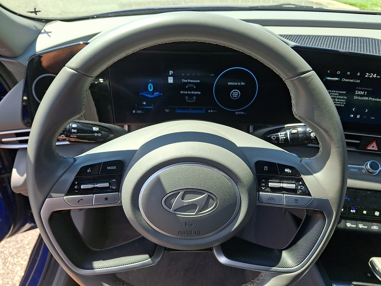 Used 2024 Hyundai Elantra SEL w/ Convenience Package FWD image 21