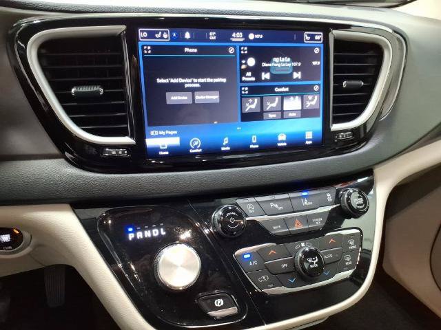 Used 2021 Chrysler Pacifica Touring-L FWD image 23
