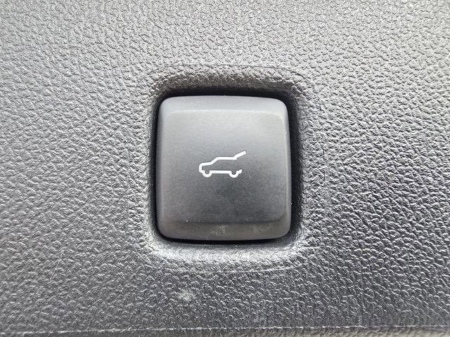 Certified 2022 Ford Escape SE w/ Convenience Package FWD image 16