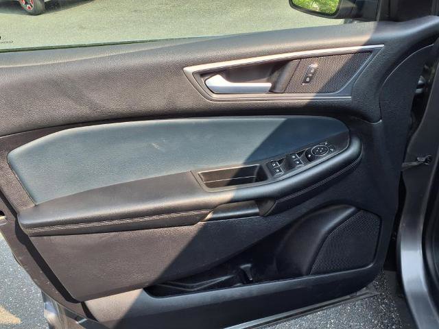 Certified 2022 Ford Edge SEL w/ Sport Appearance Package image 13