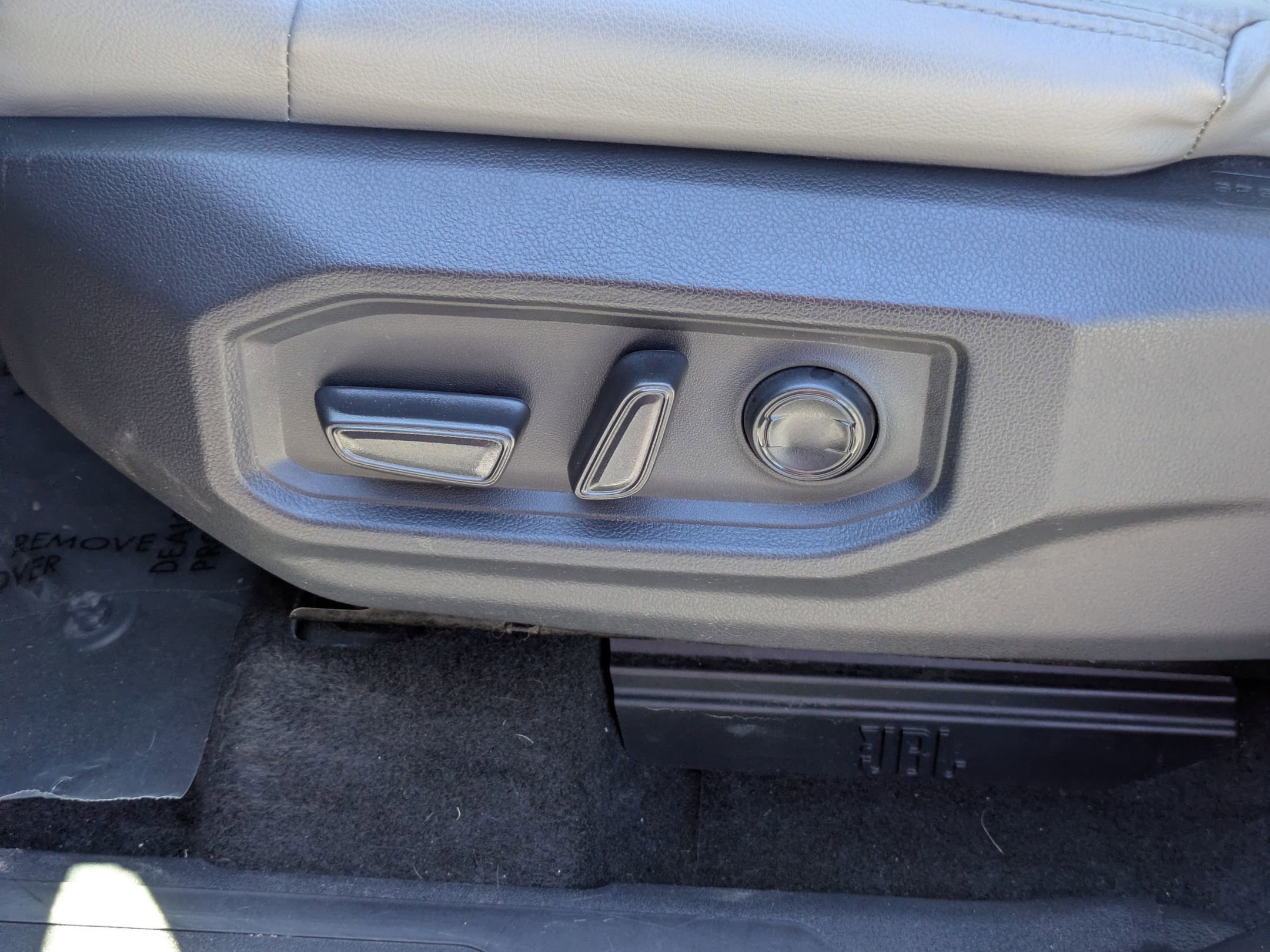 Used 2024 Toyota Tundra Limited w/ TRD Off-Road Package AWD/4WD image 13