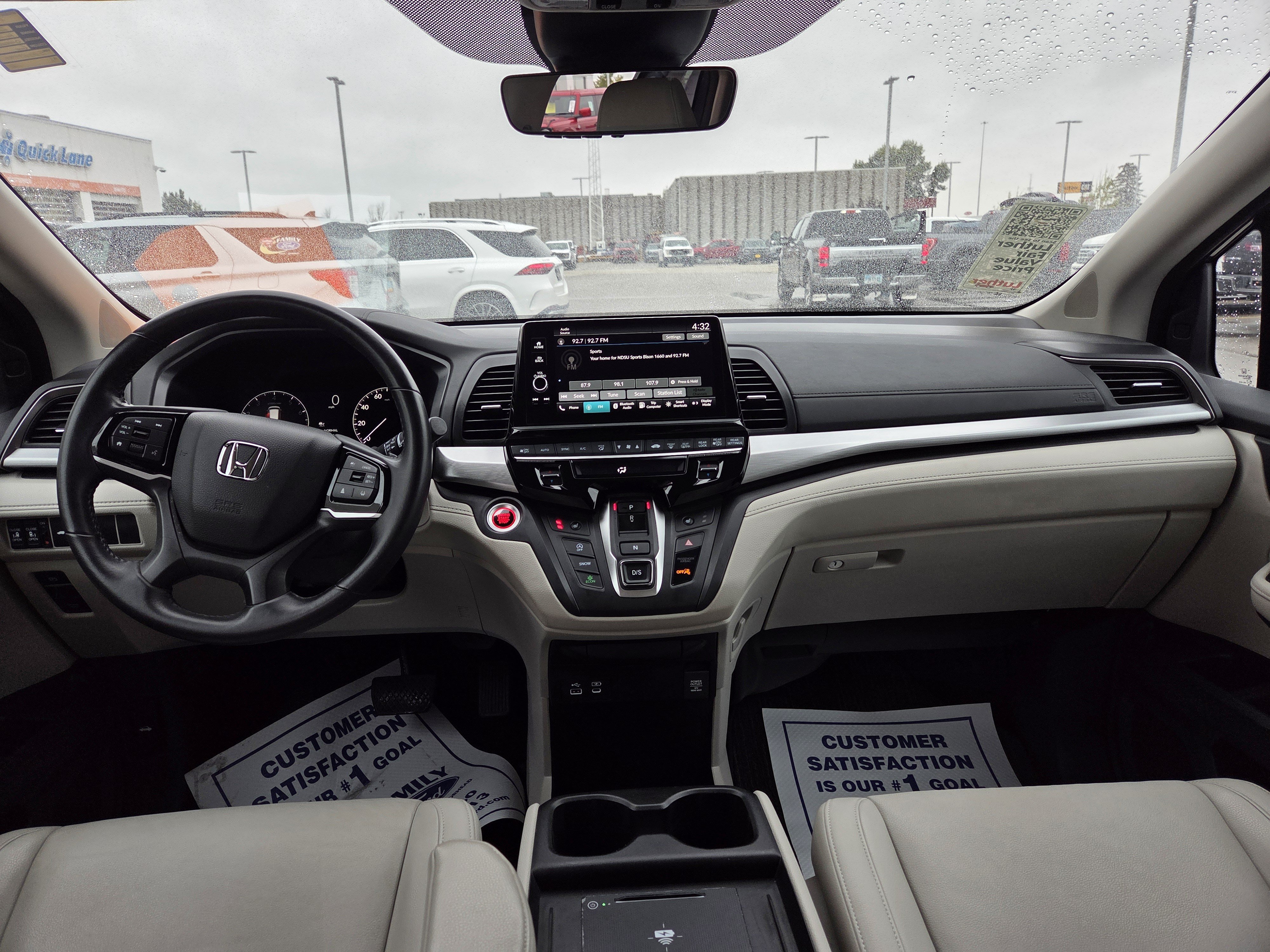 Used 2025 Honda Odyssey EX-L image 14