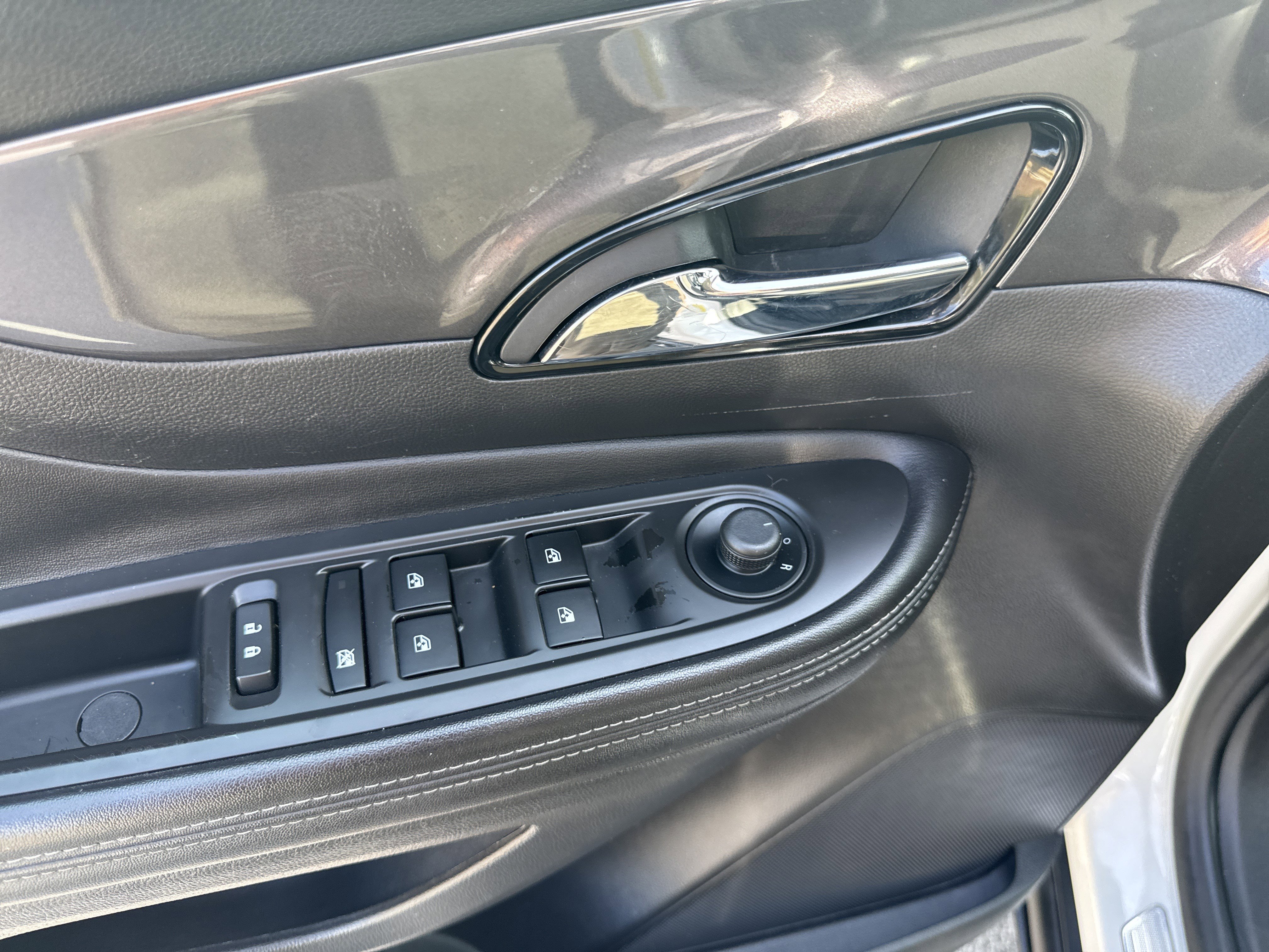 Used 2019 Buick Encore Preferred FWD image 12