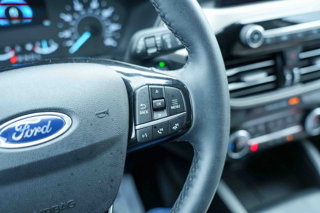 Certified 2022 Ford Escape SE w/ SE Sport Appearance Package image 30