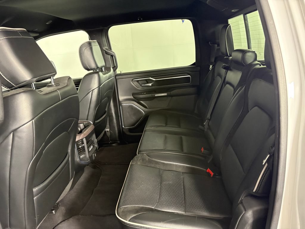 Used 2025 RAM 1500 Laramie AWD/4WD image 29