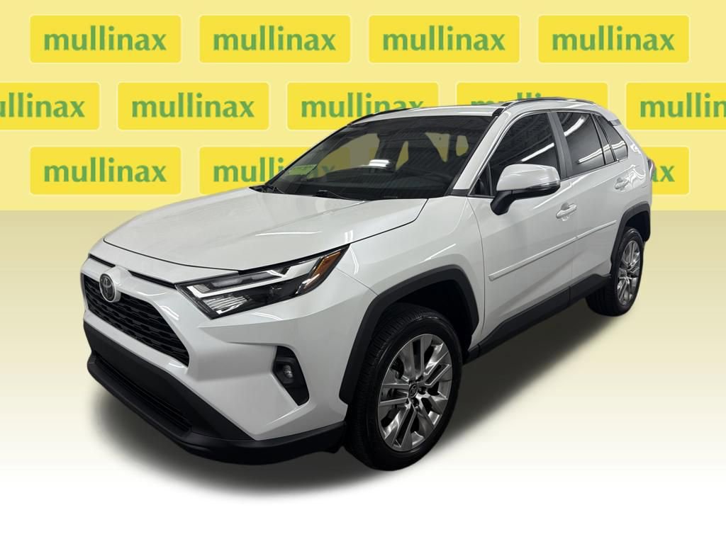 Used 2025 Toyota RAV4 XLE Premium image 7