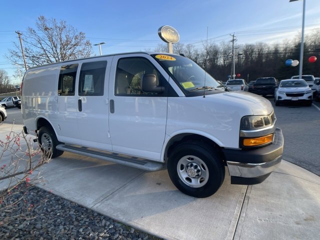 Used 2024 Chevrolet Express 2500 Work Van w/ Driver Convenience Package image 10