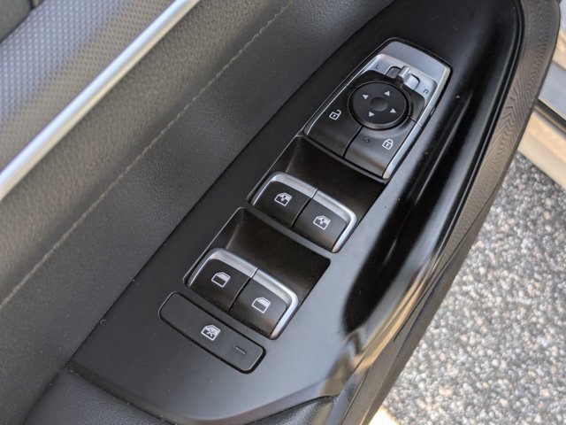 Used 2022 Kia K5 GT-Line image 16