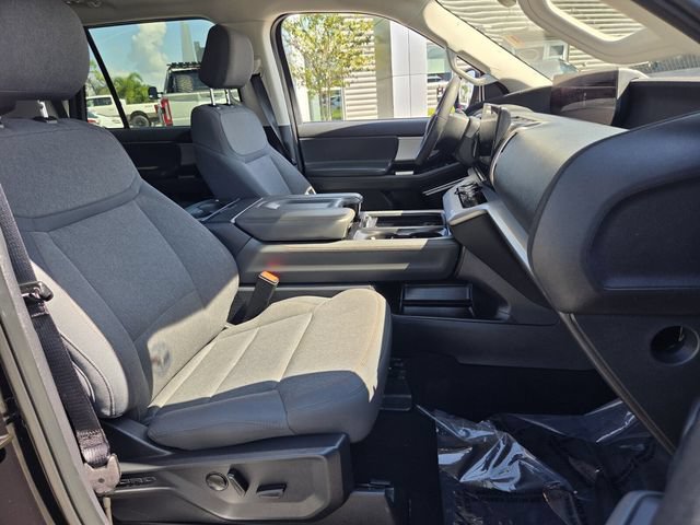 Certified 2025 Ford Expedition Active AWD/4WD image 20
