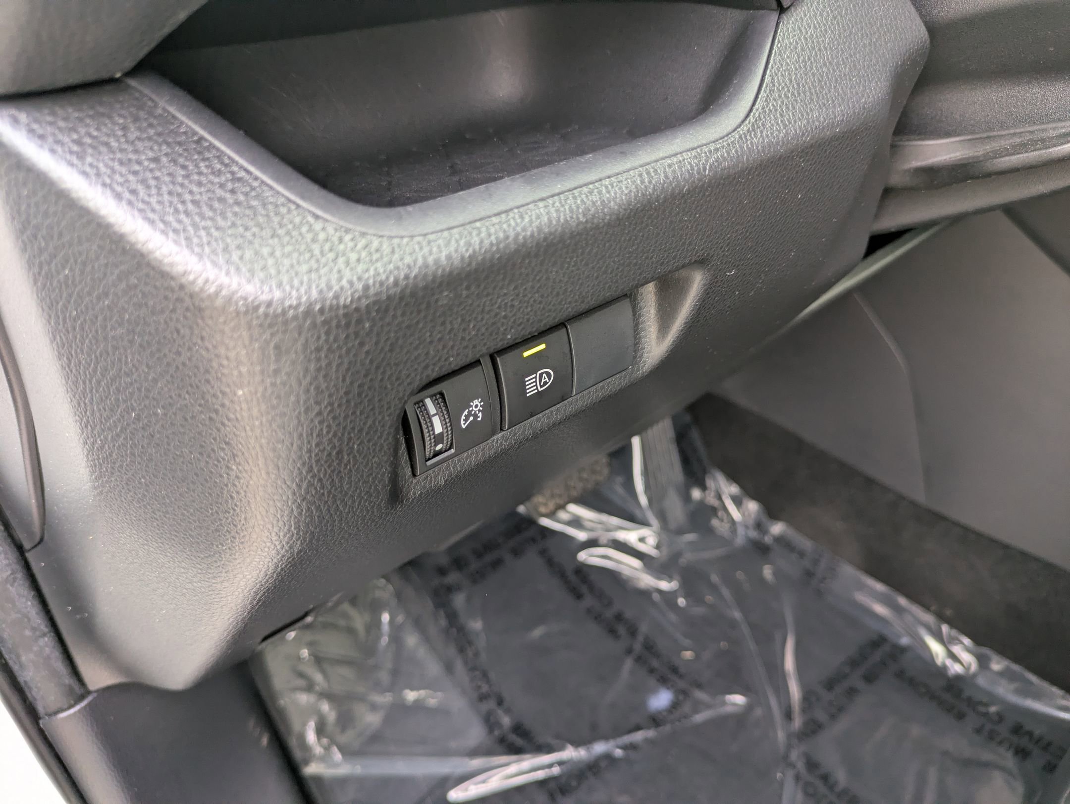 Used 2024 Toyota RAV4 XLE image 14