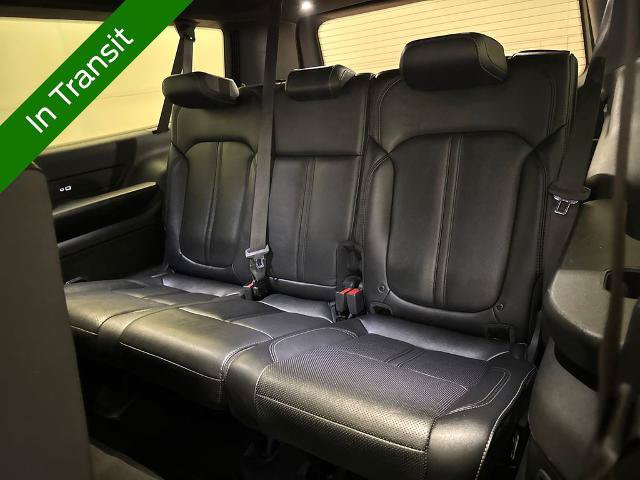 Used 2024 Jeep Wagoneer L Series II RWD image 24