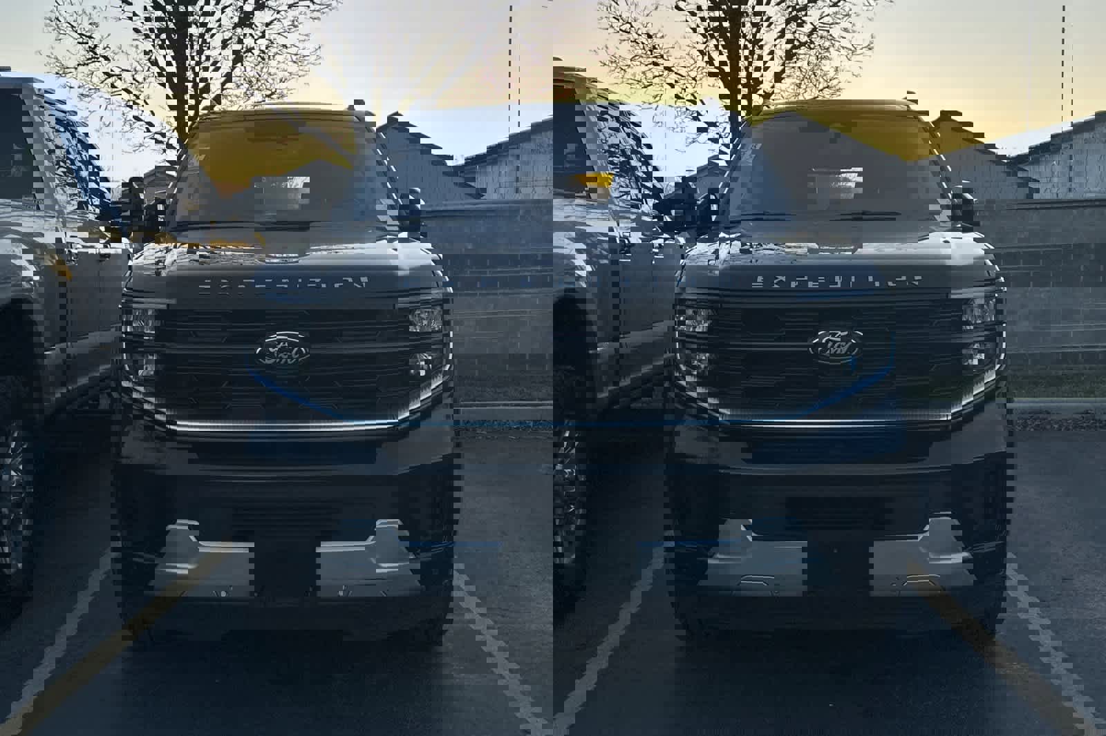 Certified 2025 Ford Expedition Max Platinum image 2