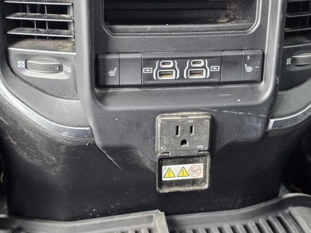 Used 2022 RAM 3500 Laramie AWD/4WD image 19