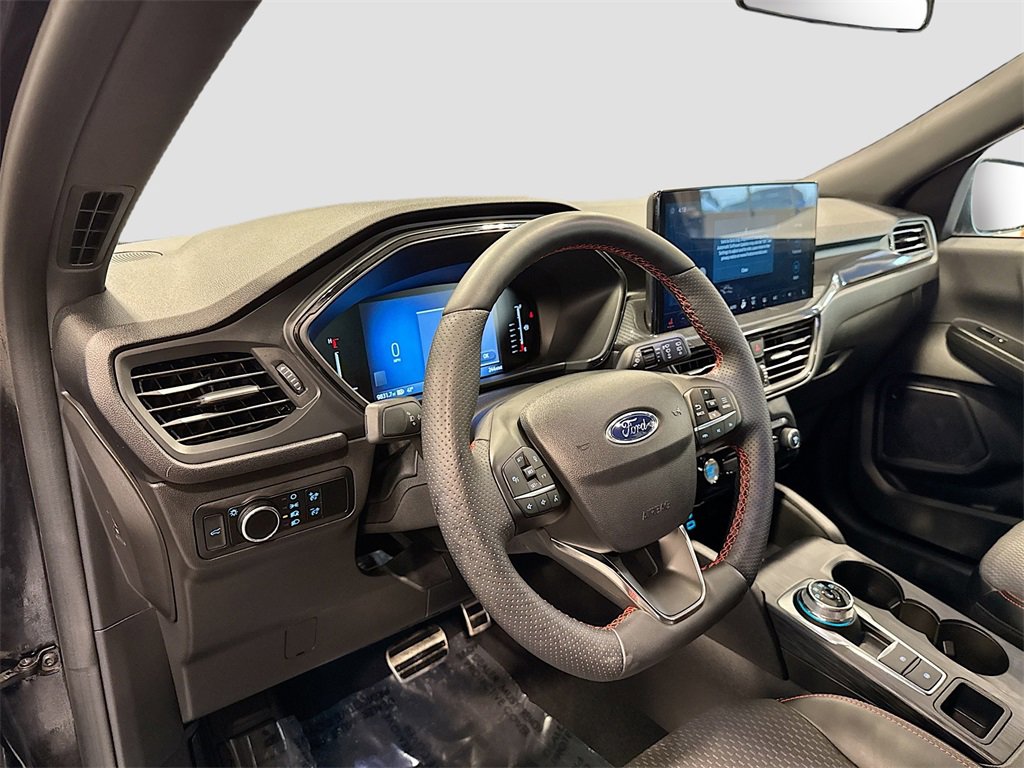 Certified 2023 Ford Escape ST-Line w/ Tech Pack #1 image 9