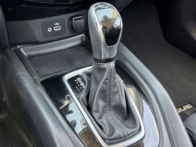 Used 2019 Nissan Rogue S FWD image 19