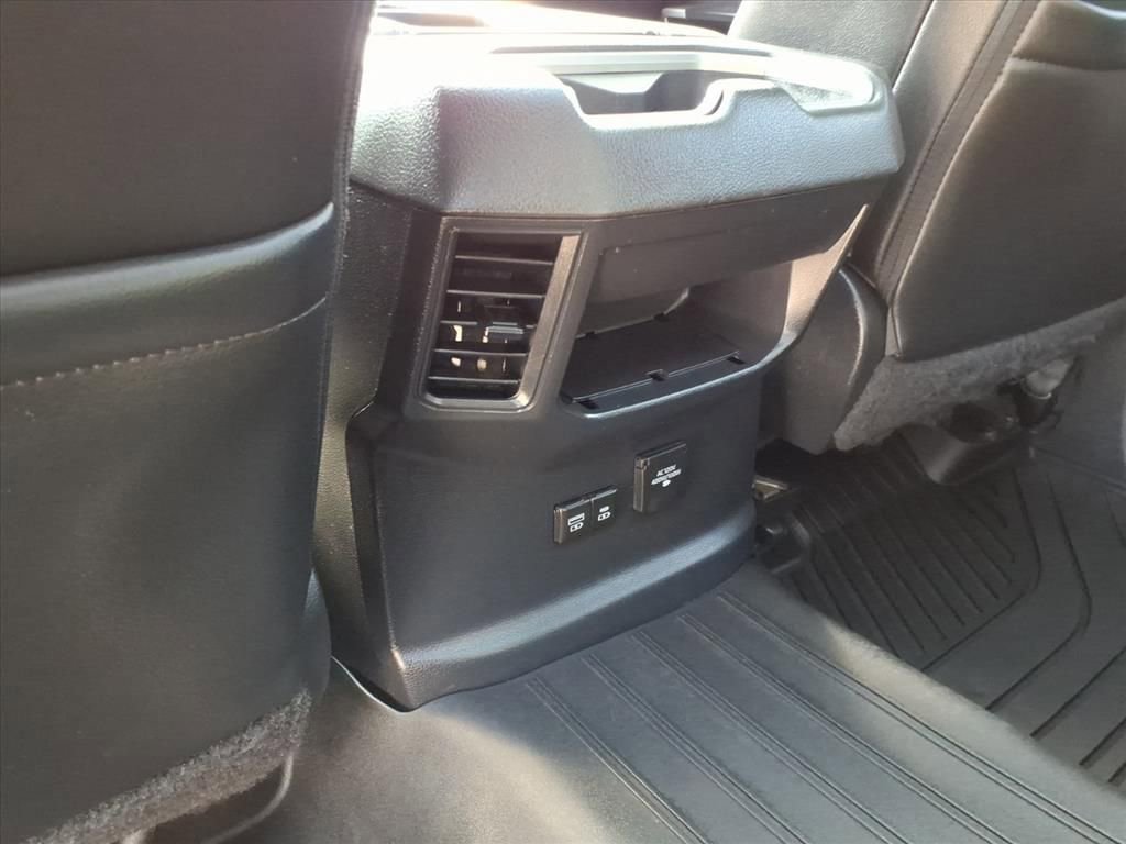 Used 2022 Toyota Tundra Limited w/ Power Package image 15