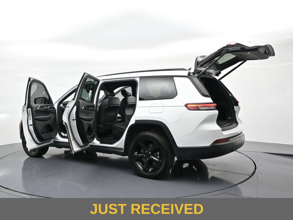 Used 2023 Jeep Grand Cherokee L Laredo AWD/4WD image 33