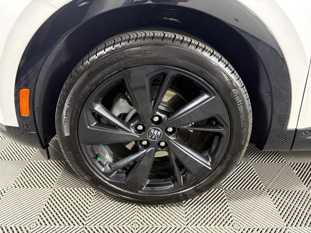 Used 2025 Buick Envision Sport Touring AWD/4WD image 11