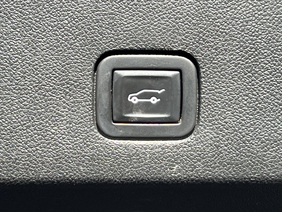 Used 2021 Cadillac XT6 Sport w/ LPO, Floor Liner Package image 40