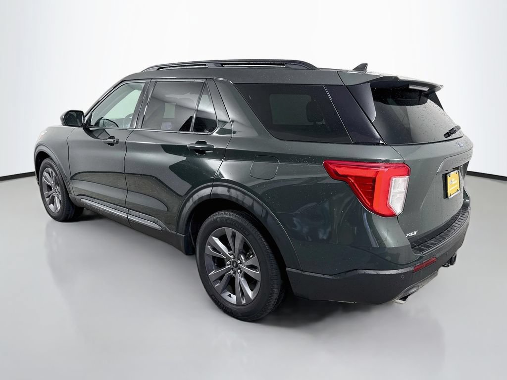 Certified 2024 Ford Explorer XLT w/ Equipment Group 202A RWD image 5
