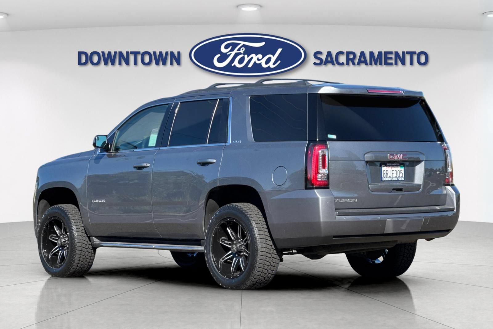 Used 2020 GMC Yukon SLE w/ SLE Value Package AWD/4WD image 8