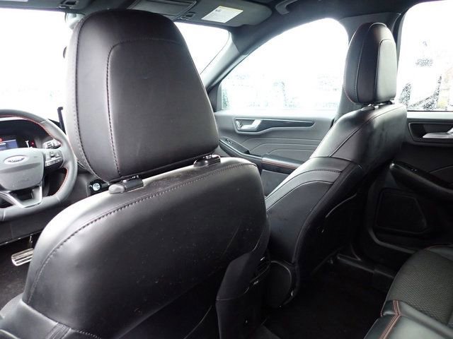 Certified 2024 Ford Escape ST-Line w/ Tech Pack #1 image 16