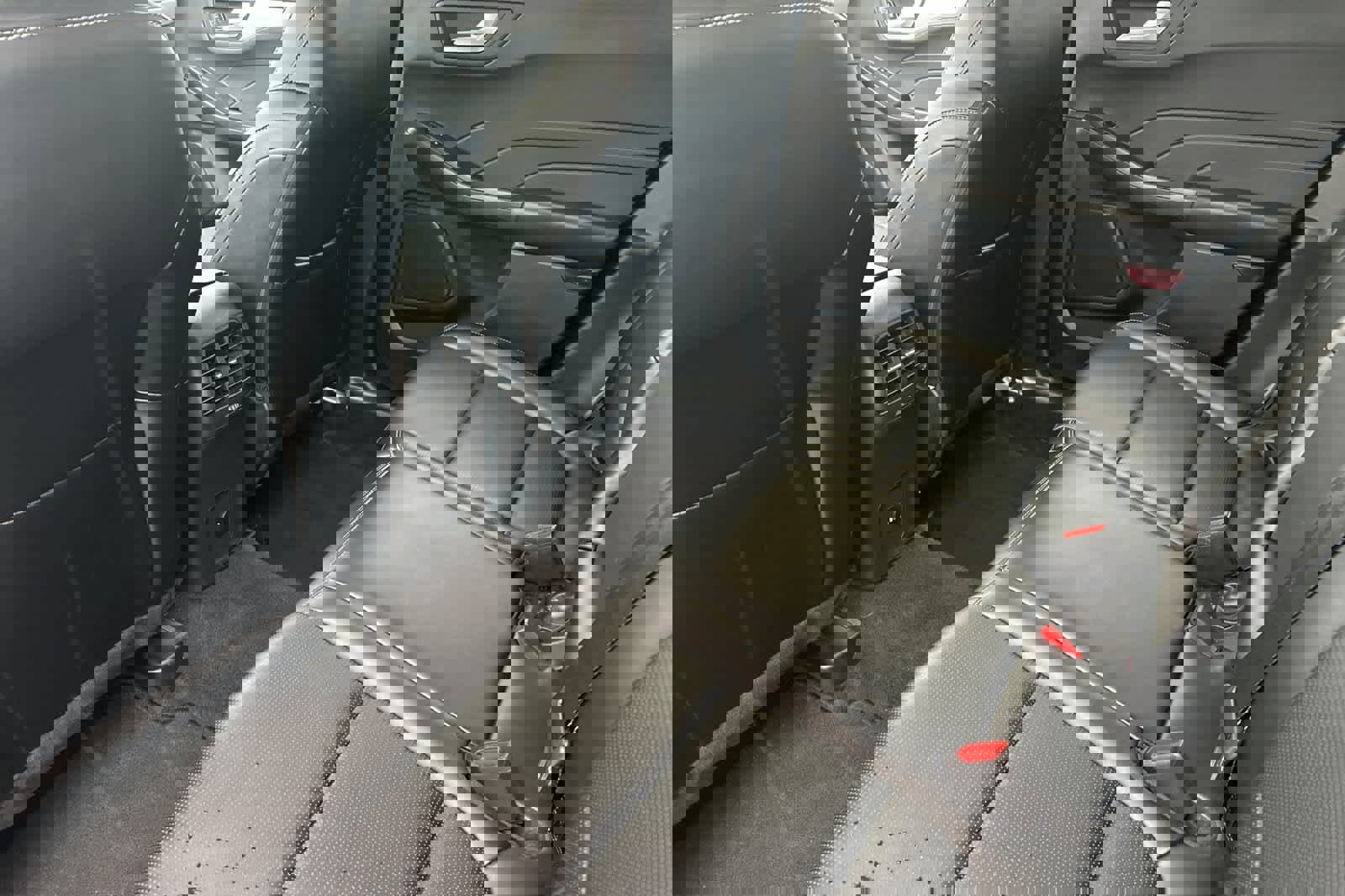 Certified 2025 Ford Escape Platinum image 10