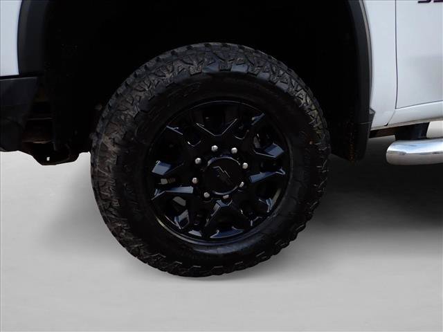 Used 2020 Chevrolet Silverado 3500 LTZ w/ LTZ Plus Package AWD/4WD image 7
