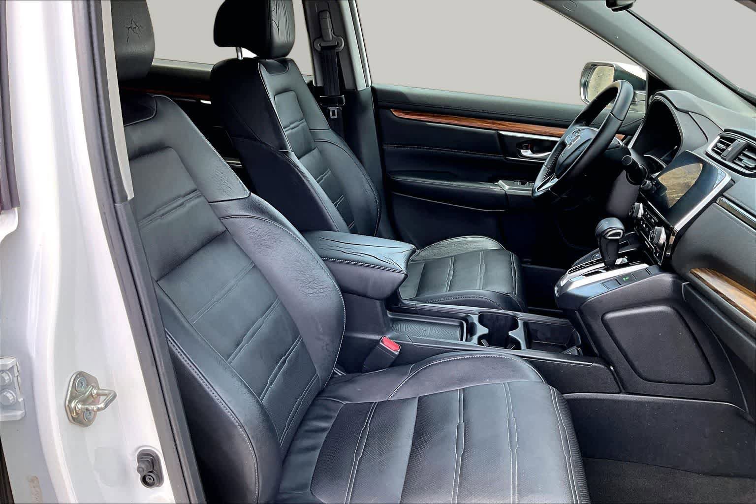 Used 2017 Honda CR-V Touring image 11