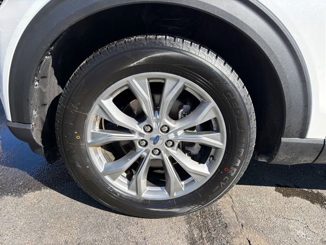 Certified 2024 Ford Explorer Limited w/ Limited Technology Package image 16