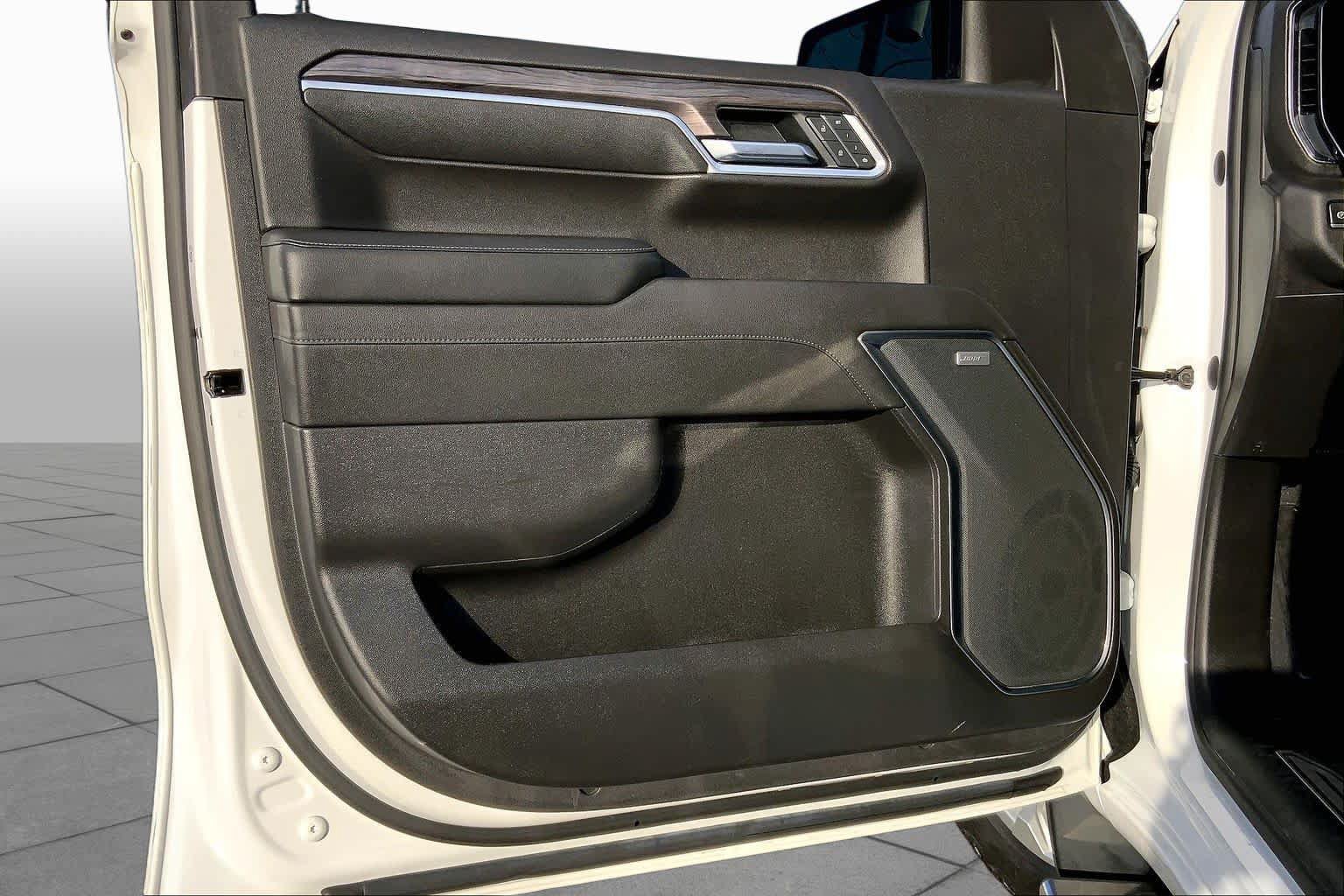 Used 2022 Chevrolet Silverado 1500 LTZ w/ LTZ Premium Texas Edition RWD image 18