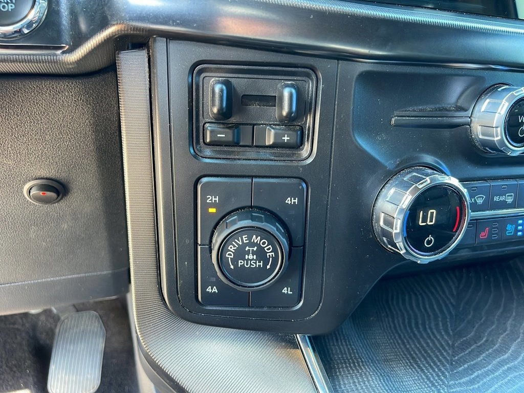 Certified 2021 Ford F150 Platinum w/ Equipment Group 701A High image 25